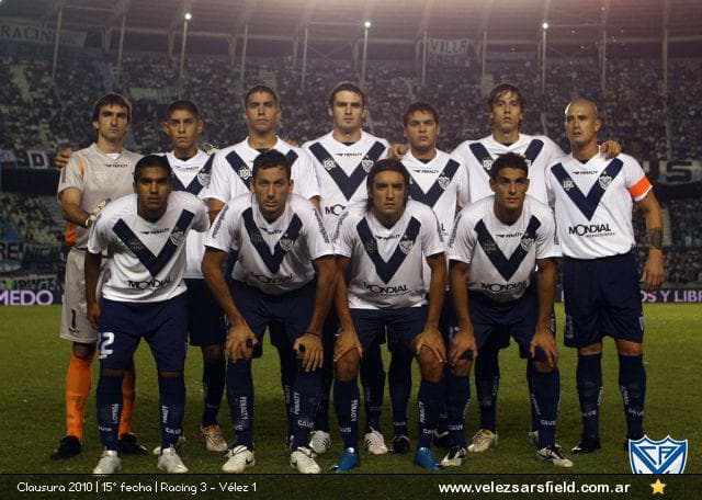 Pablo Lima playing for Vélez Sarsfield